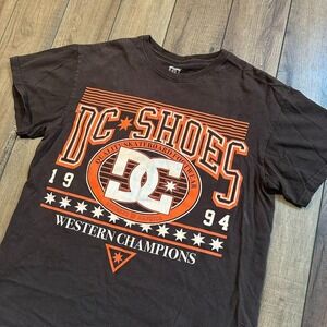 Vintage DC Shoe‎ Co Western Champions 1994 Brown Orange Tee Medium